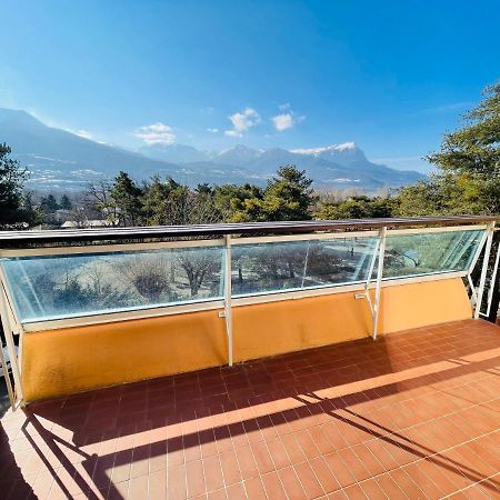 Appartement Renove A 200M De La Plage + Garage 엠브룬 외부 사진