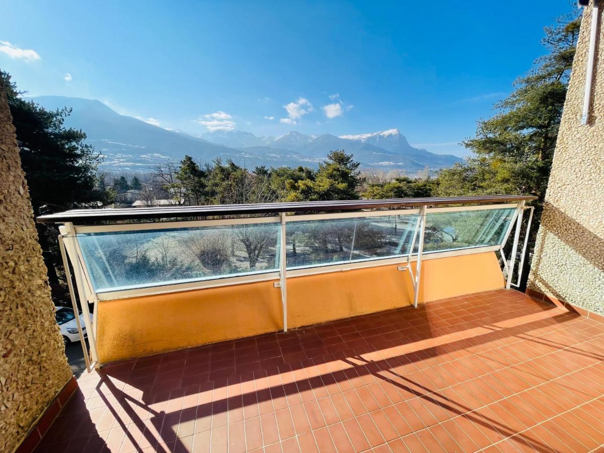 Appartement Renove A 200M De La Plage + Garage 엠브룬 외부 사진