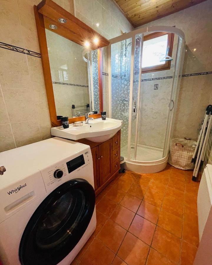 Appartement Renove A 200M De La Plage + Garage 엠브룬 외부 사진